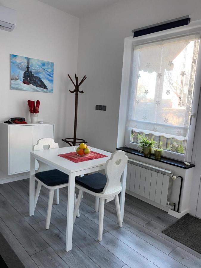 Studio Apartman Lora Lipik Exterior photo